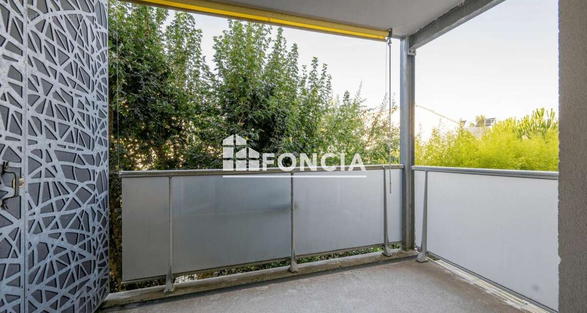 T2 avec parking et terrasse - photo 7