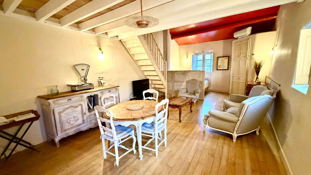 Maison à SORGUES