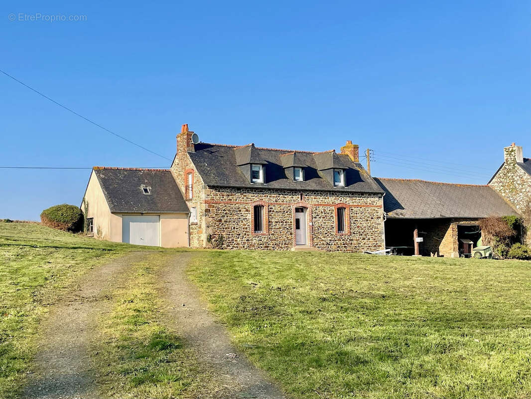 Maison à GOUDELIN