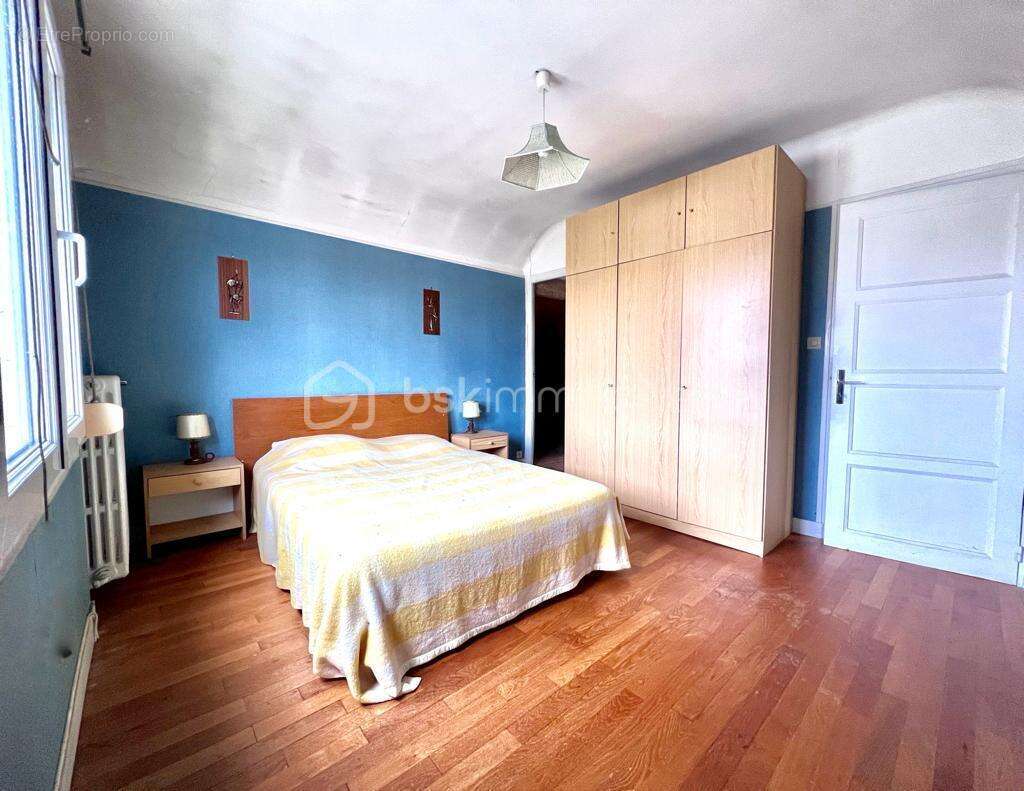 Maison à FONTENAY-TRESIGNY