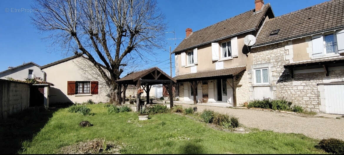 Maison à CHATELLERAULT