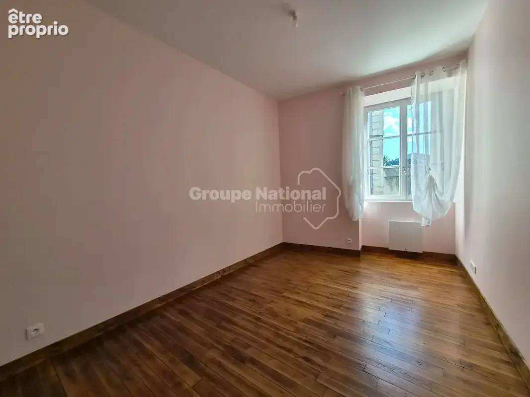 Maison entièrement rénovée, 3 chambres à Descartes, 87 m2 - photo 8