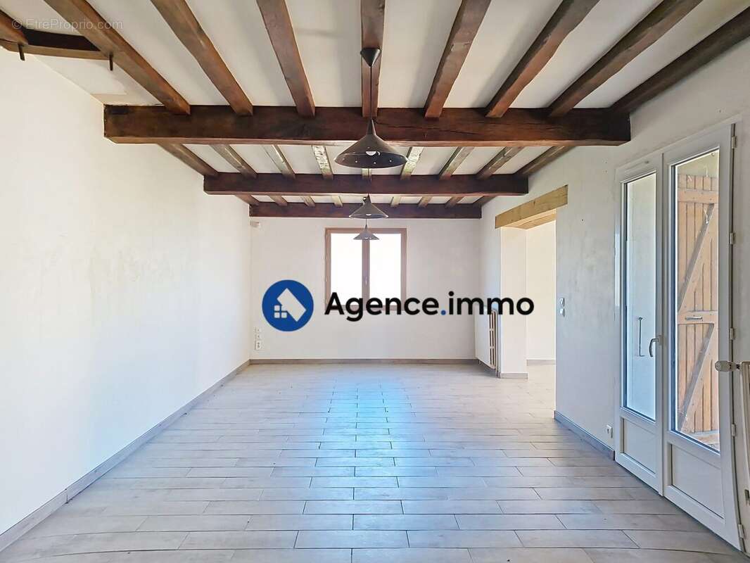 Maison à CHATEAU-LA-VALLIERE