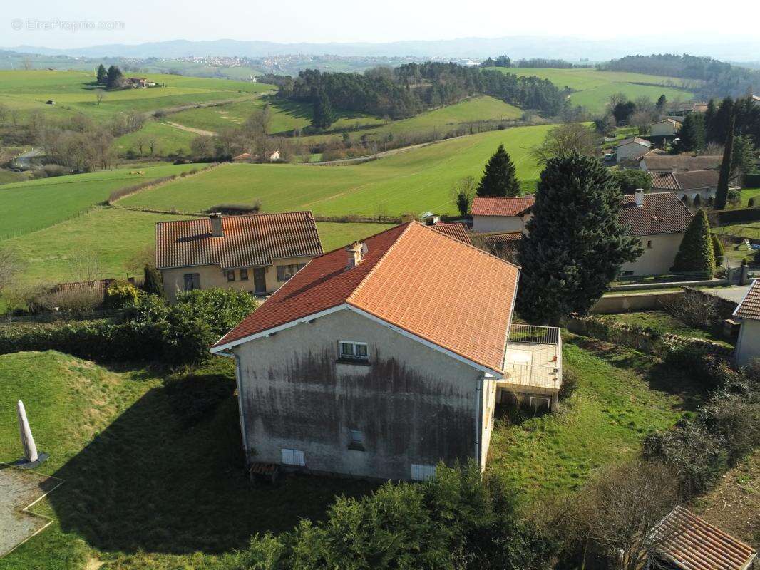Maison à MARCLOPT