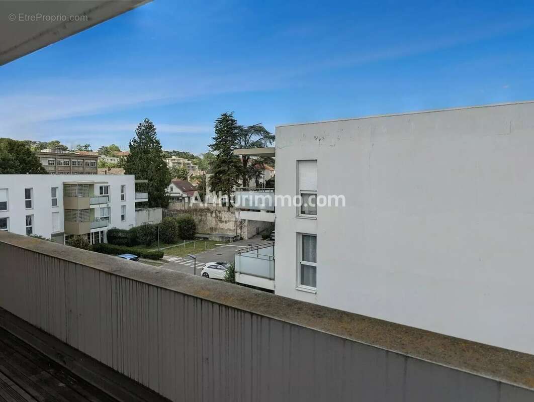 Appartement  T 3, "Les Terrasses d'Hugo" rue Charles Weiss Besançon - photo 2