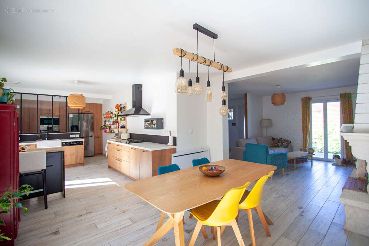 Maison à CREGY-LES-MEAUX