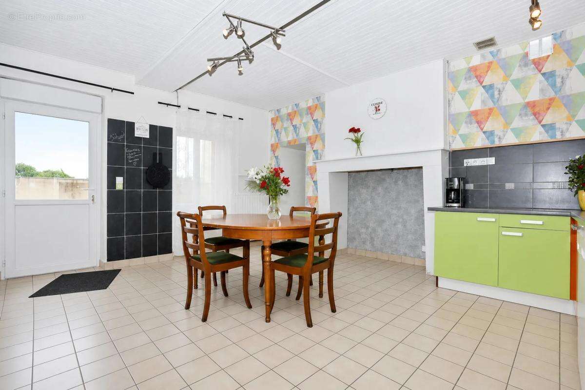 Grande maison de 5 pièces, 185 m², à Senonnes - photo 4