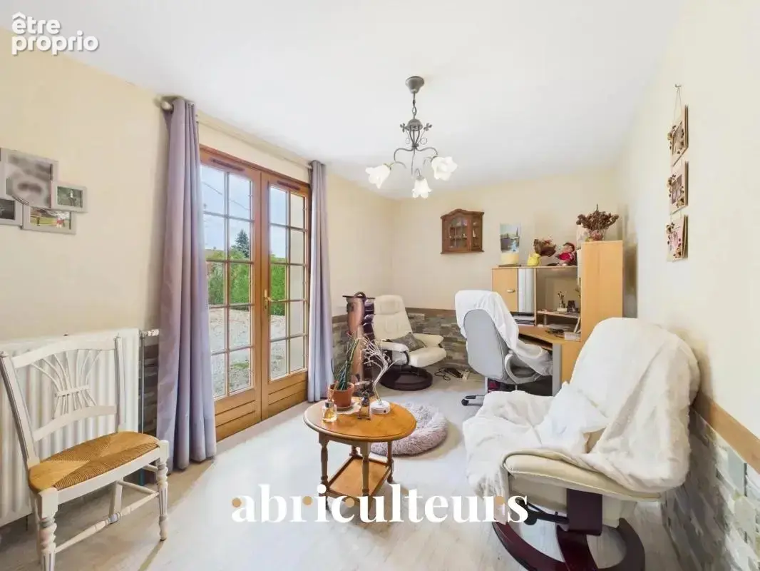 Maison avec jardin arboré en vente à  Châteaudun (28200) - photo 9