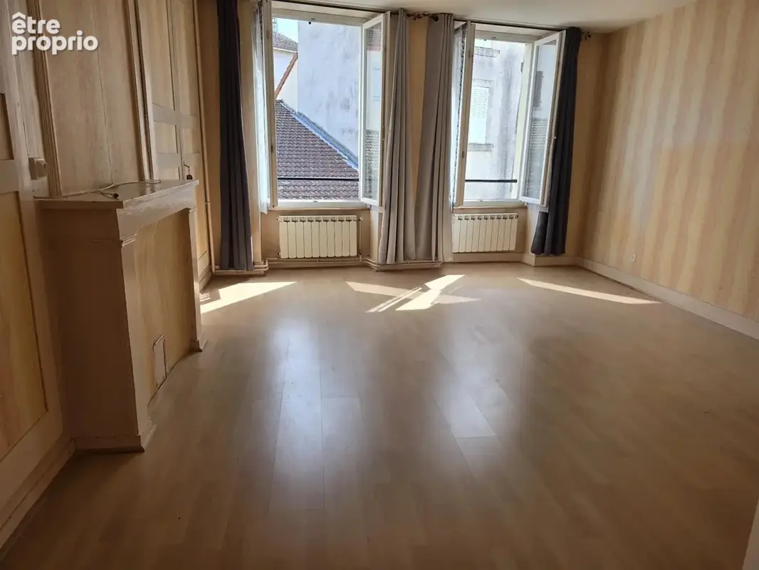 Maison à JUMEAUX