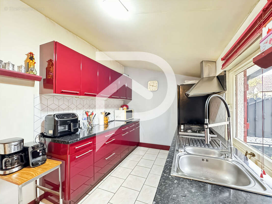 Maison à SAINTE-GENEVIEVE