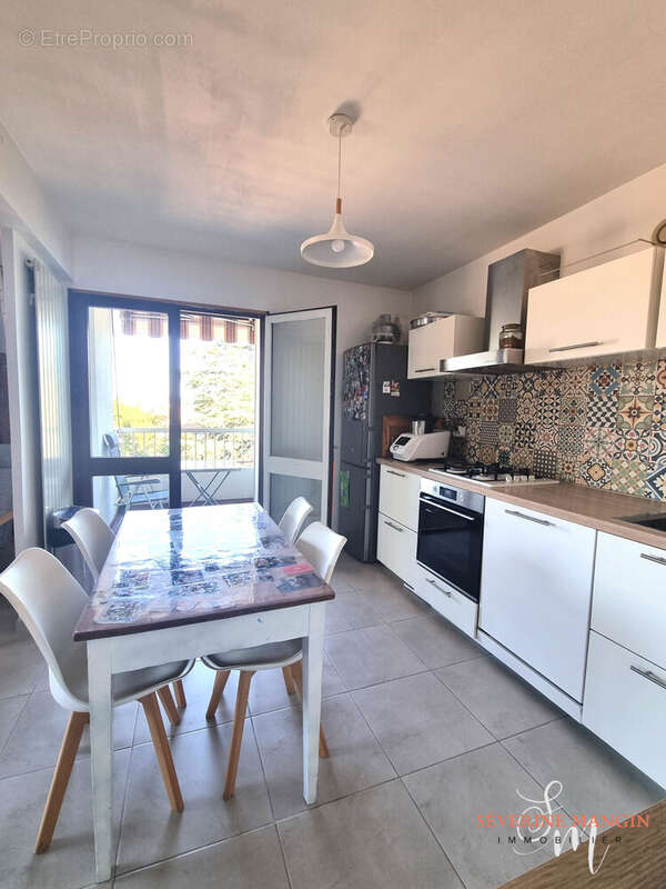 Appartement 84 m² à Romans-Sur-Isere  - photo 2