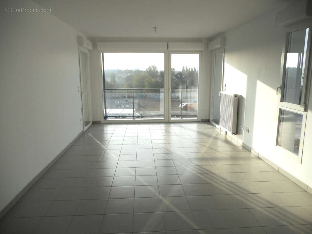 Clairmarais gare centre - appartement moderne type 3 de  69m2 + terrasse  16m2 + parking - photo 2