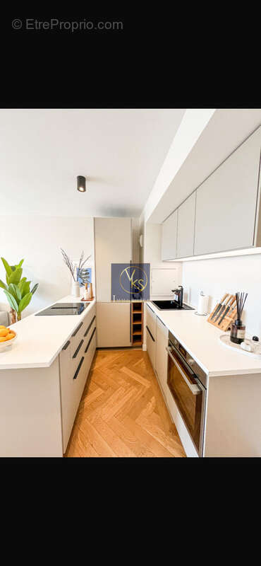 Appartement à COURBEVOIE