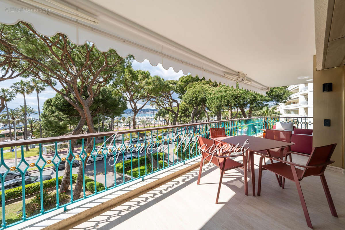 Appartement à CANNES