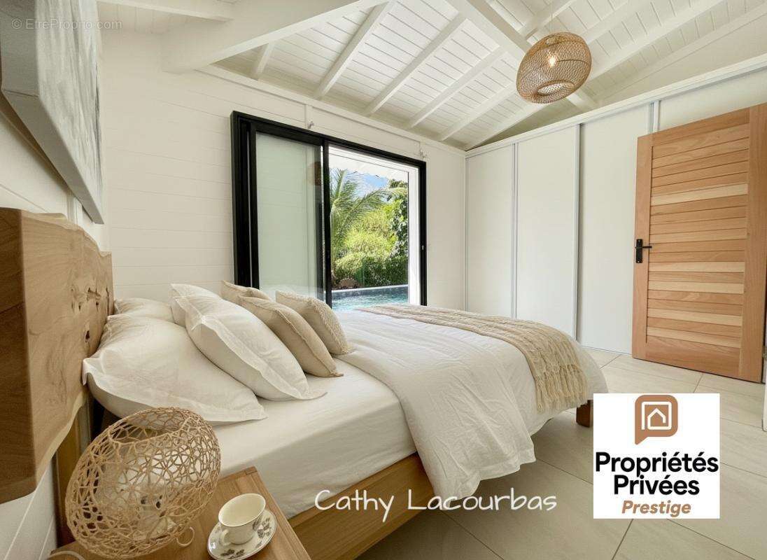 Maison à PETIT-BOURG