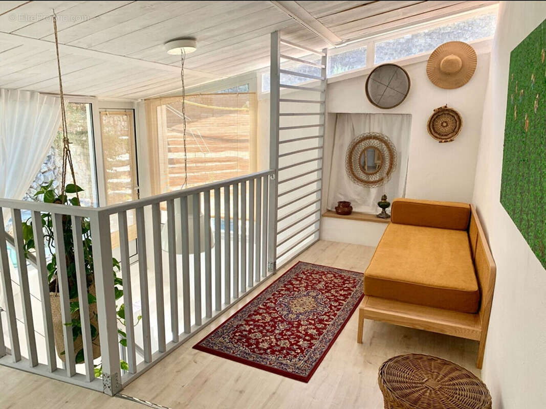 Maison à VILLEPERDRIX