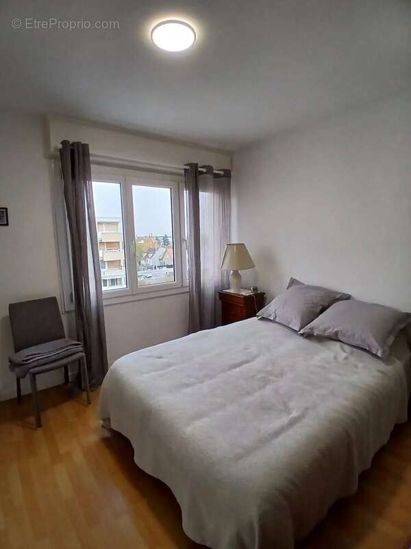 Appartement à SARTROUVILLE