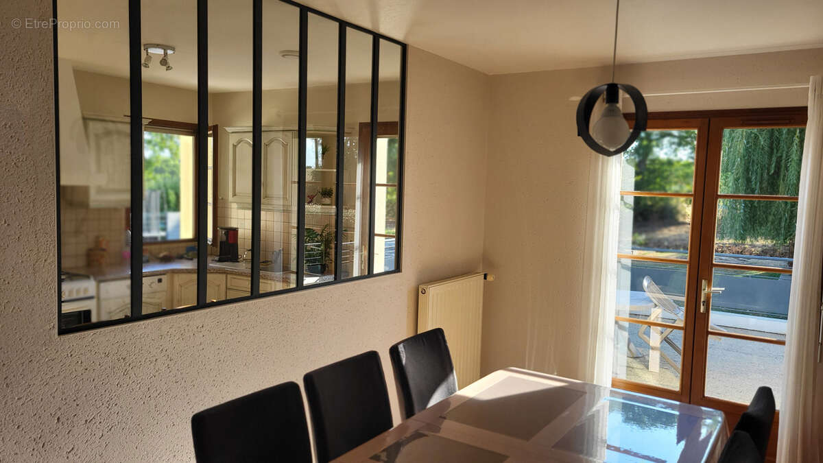 Maison en parfait état avec beau terrain - photo 2