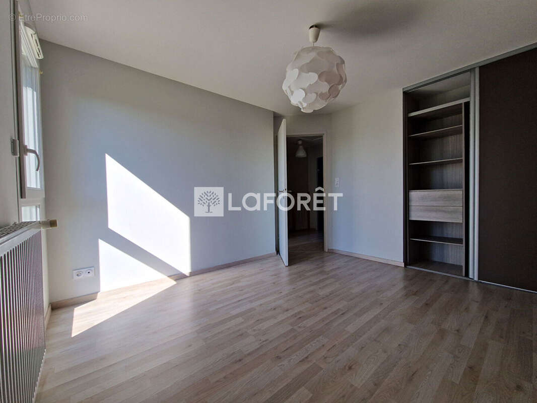 Maison à LE MONASTERE