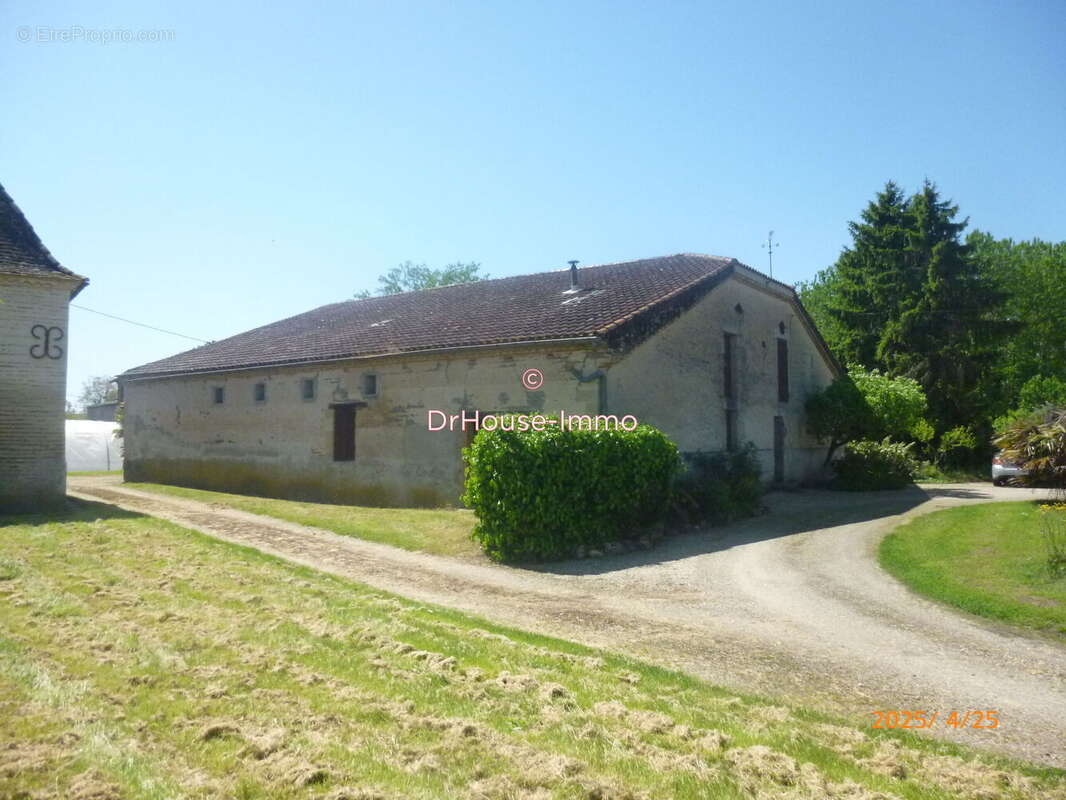 Maison à LONGUEVILLE