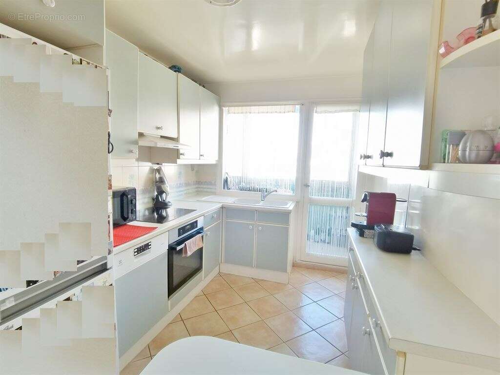Appartement à PARIS-19E