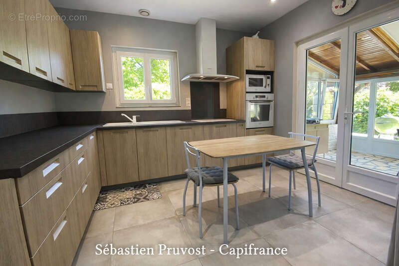 Maison à SAINT-PARDOUX-LA-RIVIERE