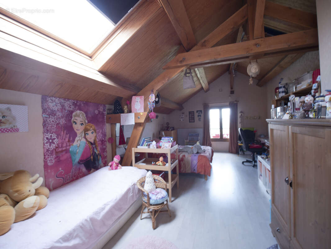 Grigny village - photo 9