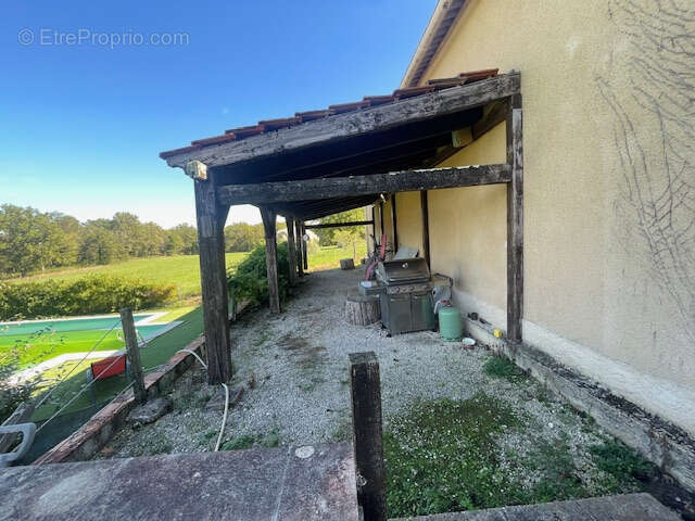 Maison à SAINT-MICHEL-DE-DOUBLE