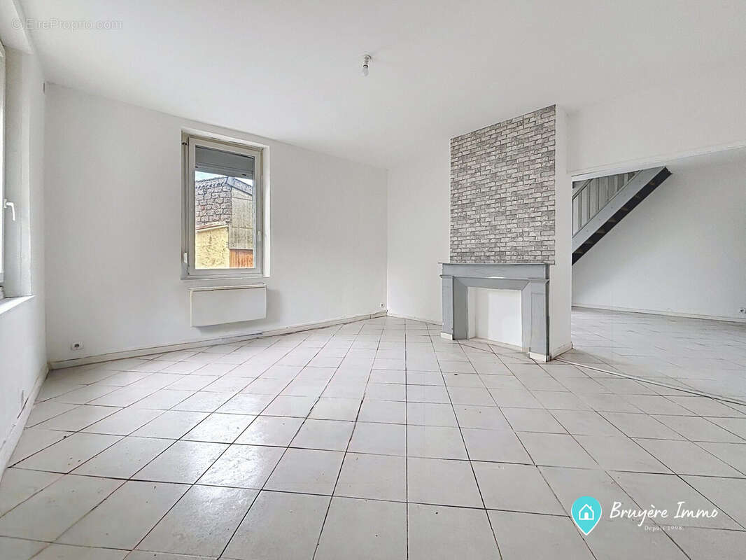 Maison 90 m² à Hirson  - photo 2