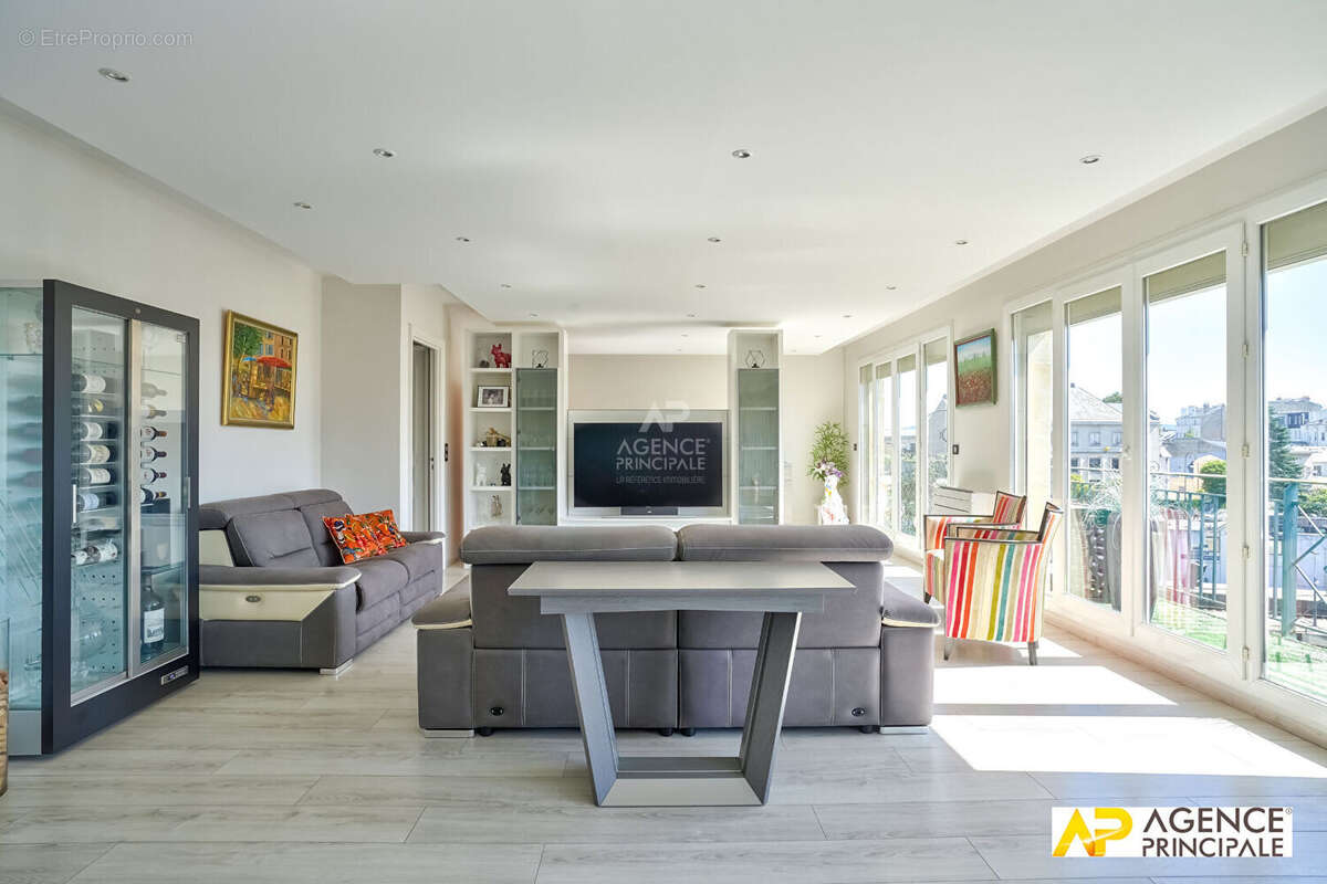 Appartement à MAISONS-LAFFITTE