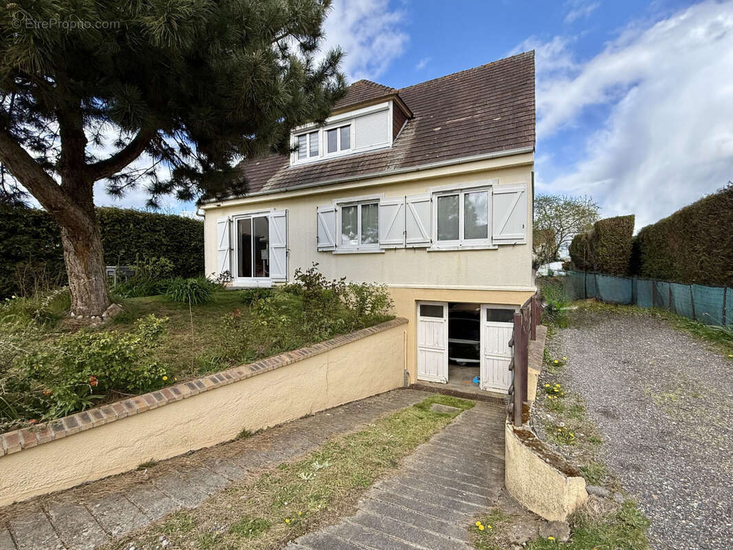 Maison à CHAUMONT-EN-VEXIN