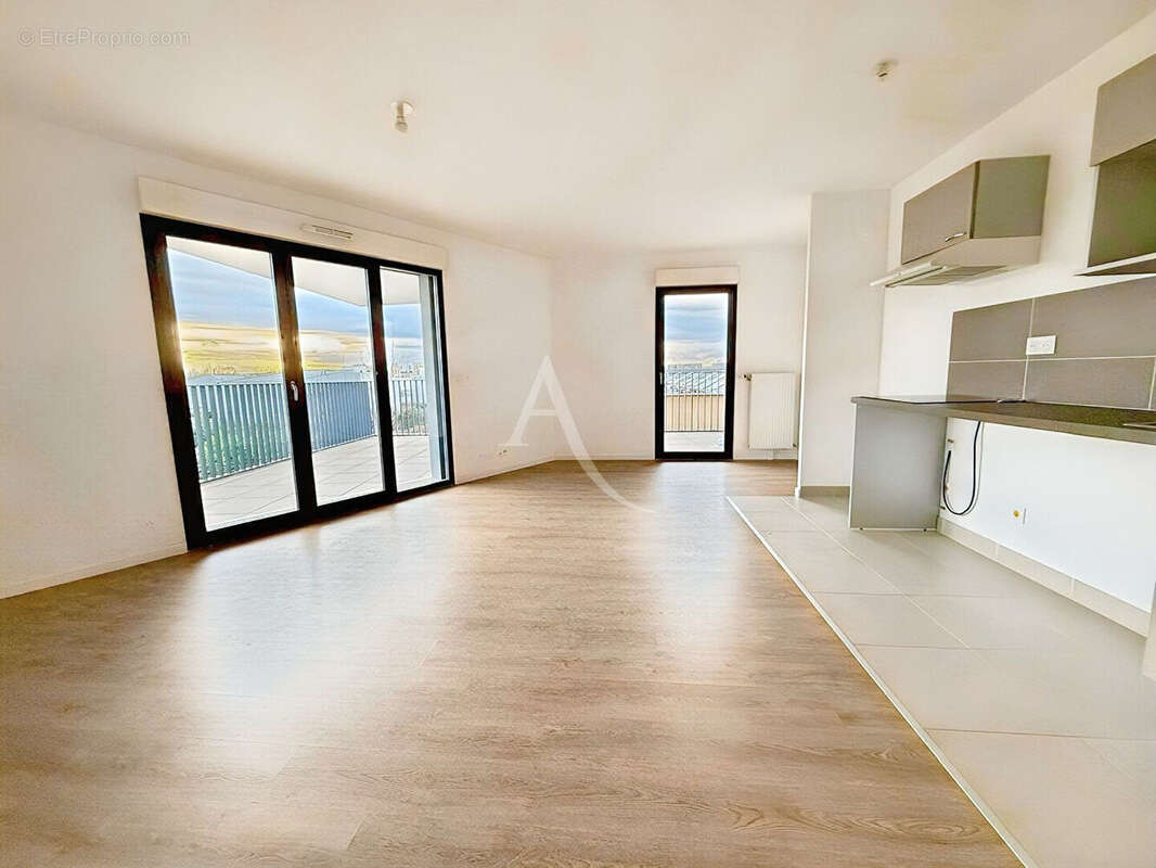 Appartement à BUSSY-SAINT-GEORGES