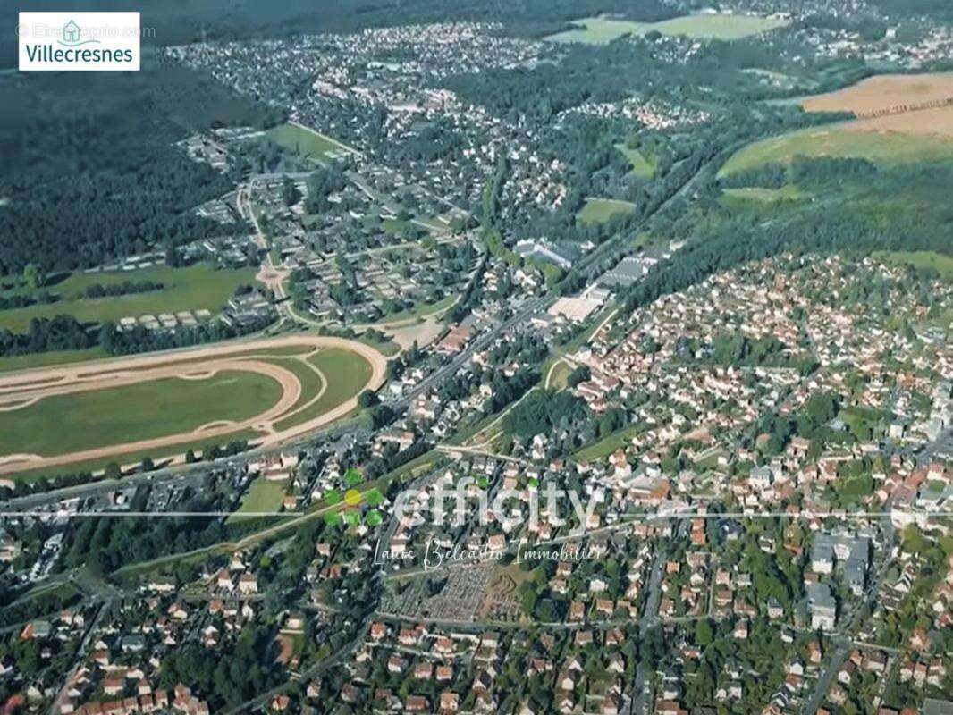 Terrain à VILLECRESNES