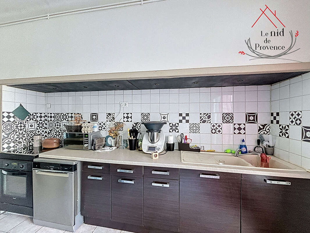 Maison à SAINTE-CECILE-LES-VIGNES