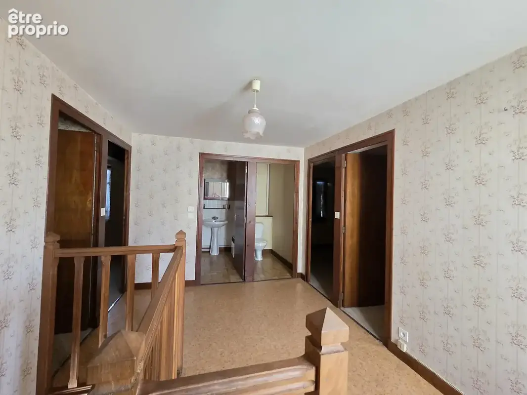Servilly   maison de bourg à rénover - photo 5