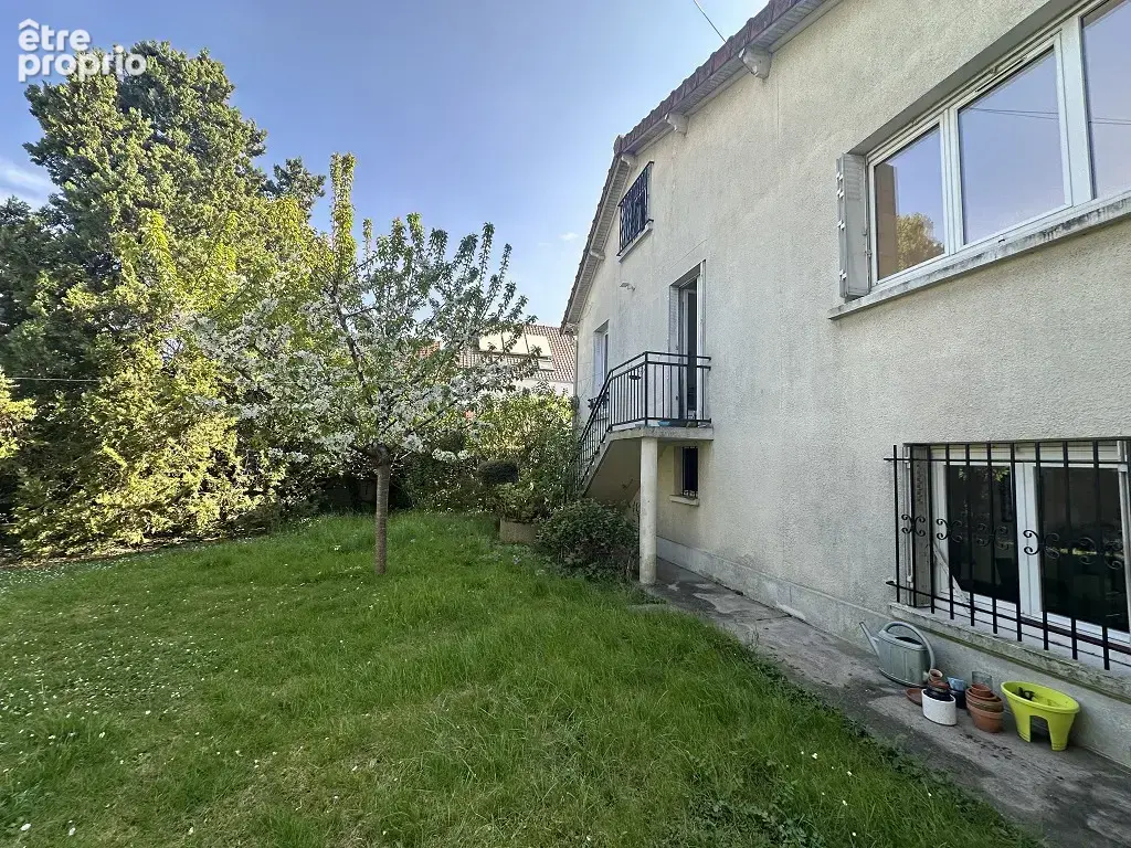 Photo Maison à Creteil au prix de 429 000€