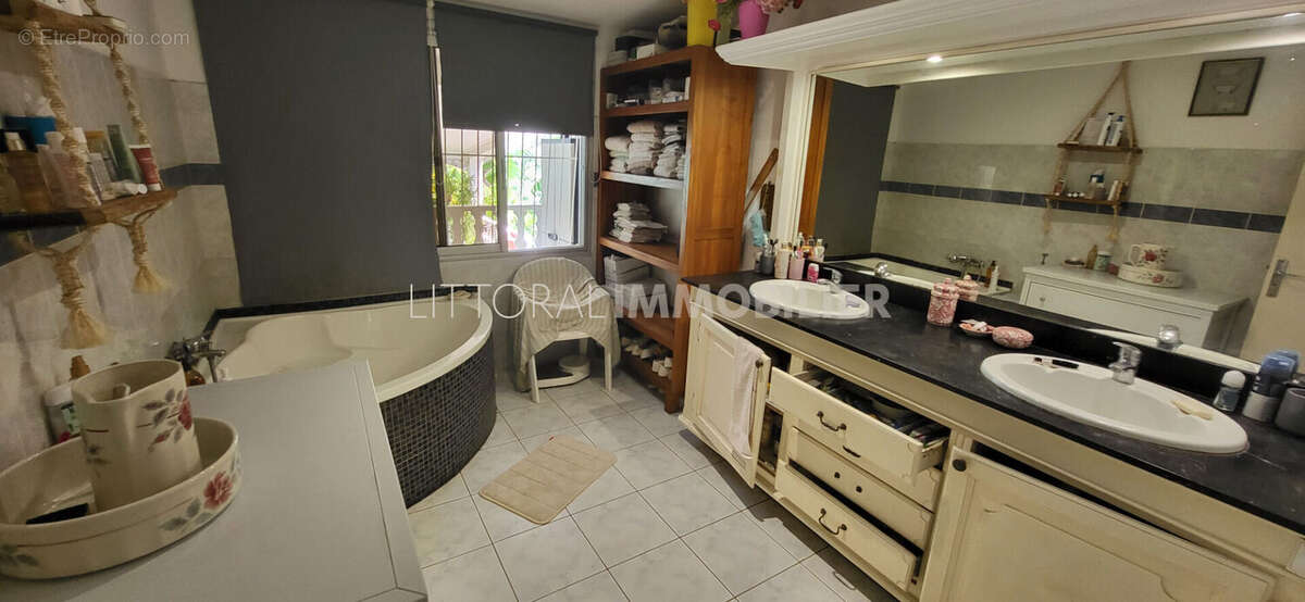 Maison à SAINT-BENOIT