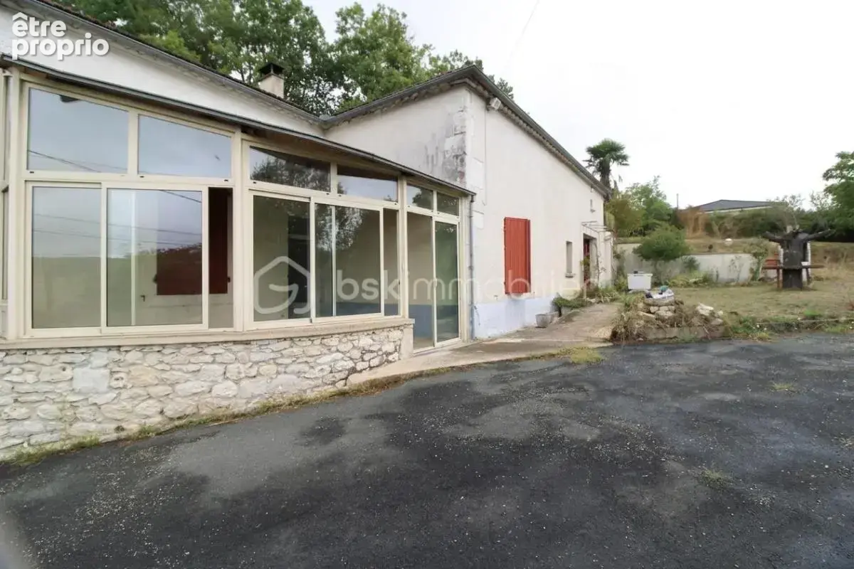 Montaigu-de-Quercy : Maison de plain-pied, vue vallée, dépendance & grand terrain - photo 6