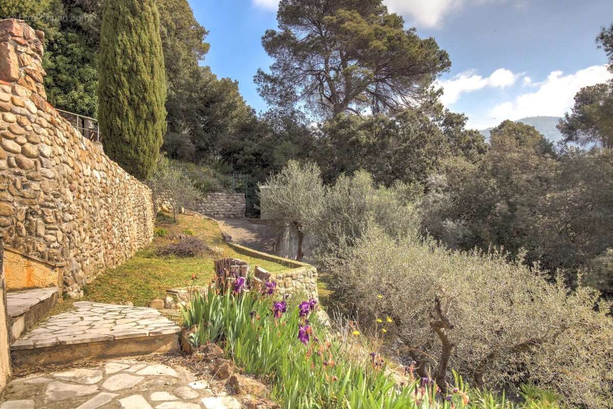 Maison à SAINT-MARTIN-DU-VAR