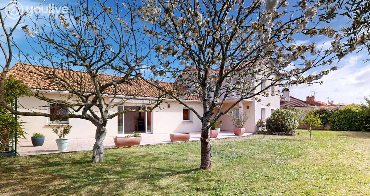 Maison à SAINT-PHILBERT-DE-GRAND-LIEU