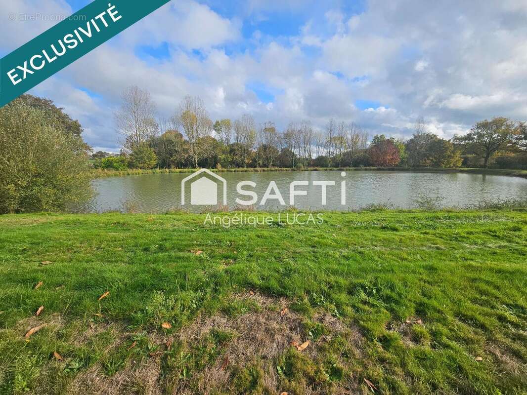 Photo 7 - Terrain à LA CHAIZE-LE-VICOMTE