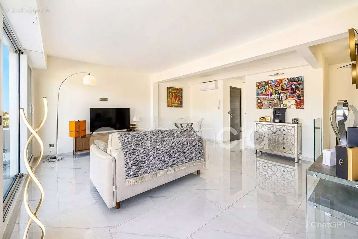 Dernier etage immense terrasse - photo 4
