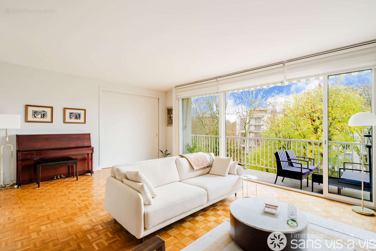 Appartement à NEUILLY-SUR-SEINE