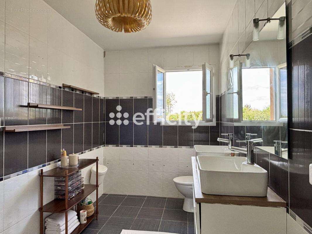 Maison 160 m² à Fabas  - photo 11