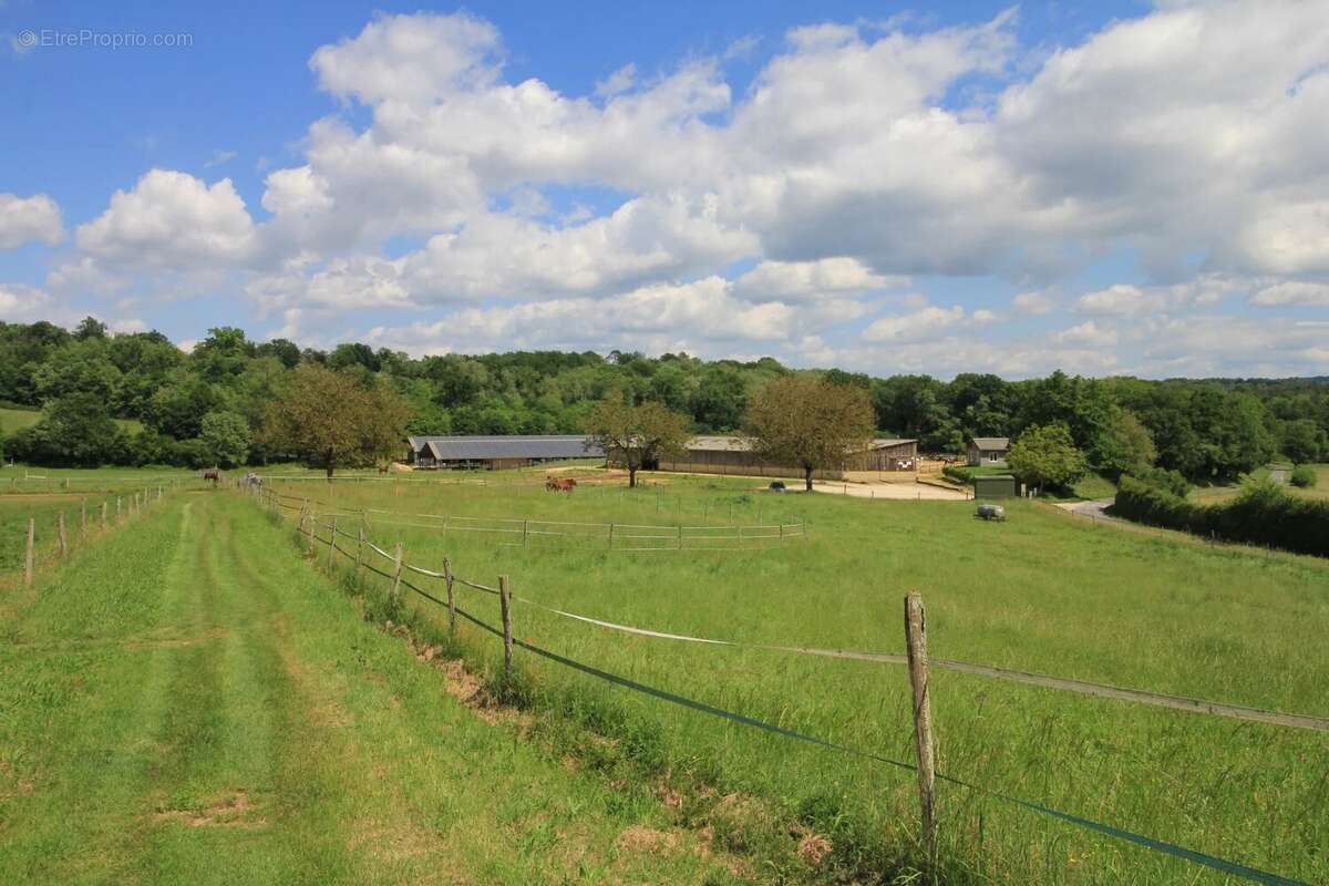 Beau domaine Équestre avec maison d'habitation en Pays de Belvès - photo 3