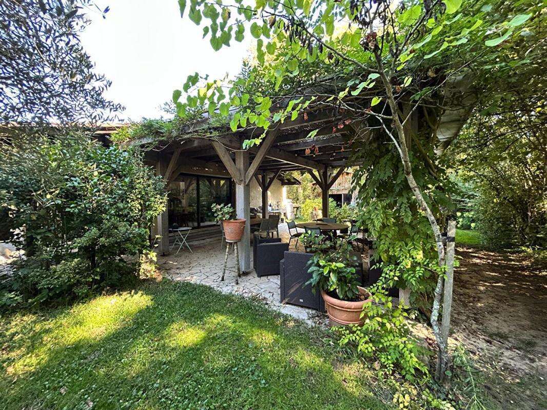 Maison à AUBIE-ET-ESPESSAS