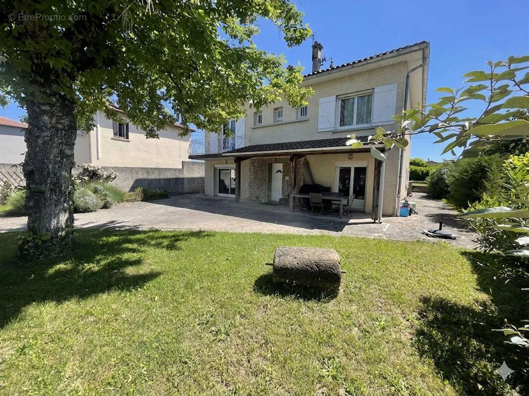 Maison à CHANAS