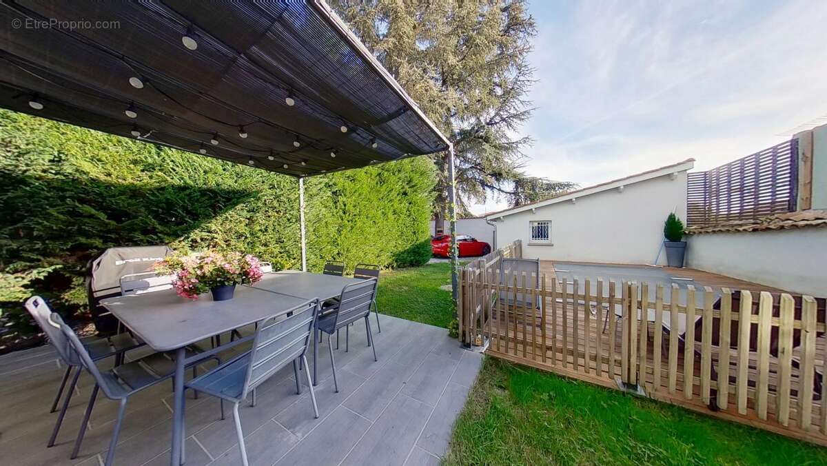 Maison à RILLIEUX-LA-PAPE