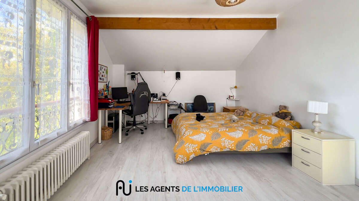 Maison à NANTERRE