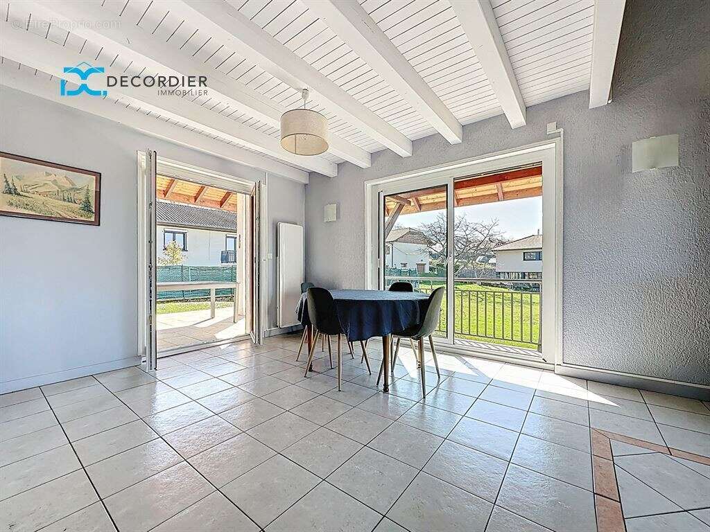 Maison à NEUVECELLE